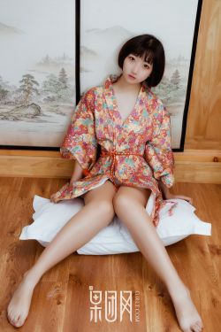 没有衣服的美人鱼